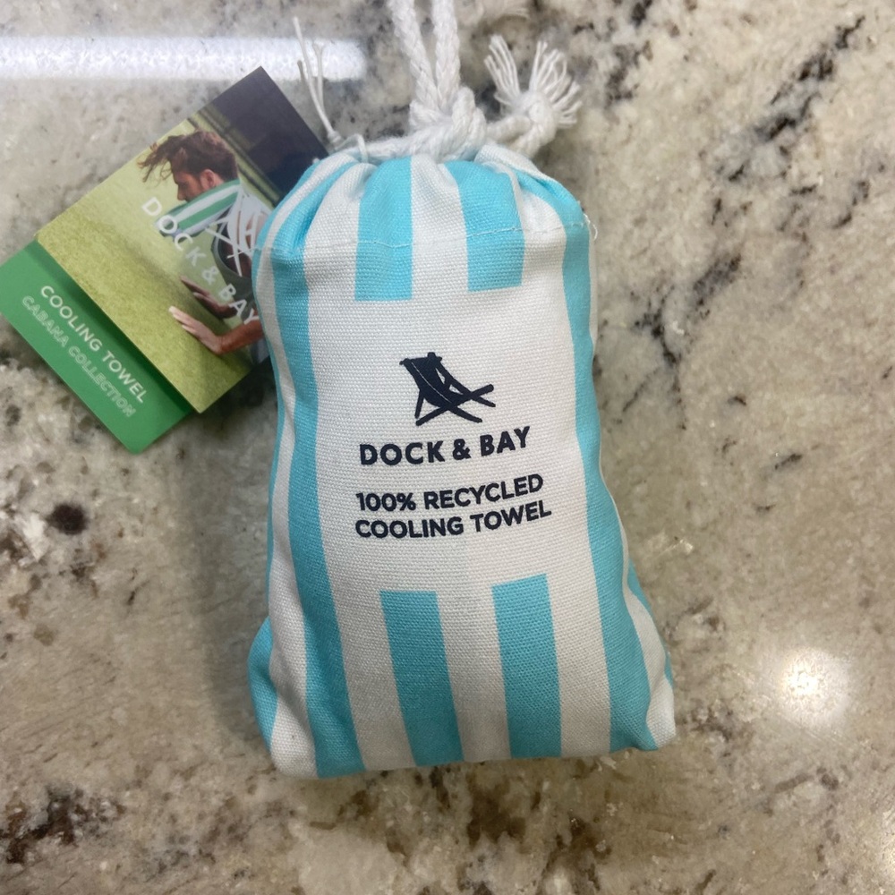NEW Dock & Bay Cooling Towel